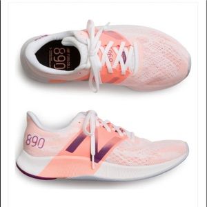 New Balance Fuel Cell 890 Sneaker Peach 7.5